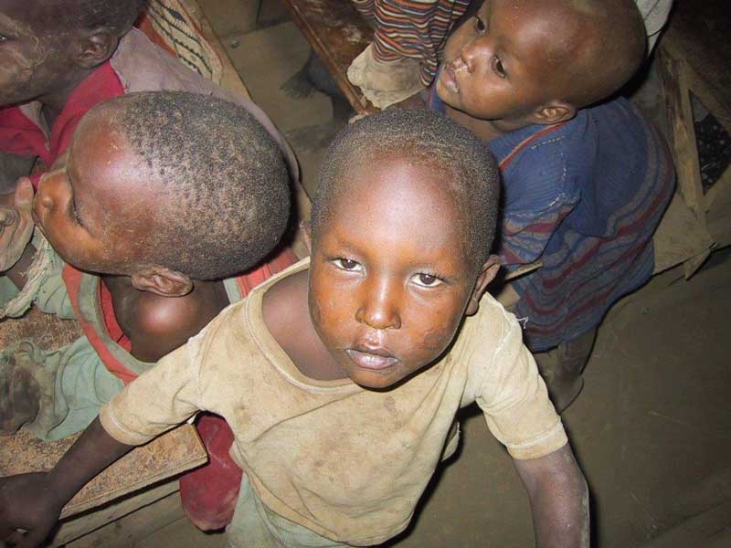 aiuti-umanitari-urbani-popolazioni-kenya-4